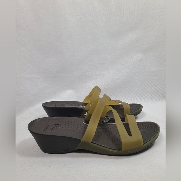 CROCS Carliana Sandal- Size 11 womens -New with tags - Picture 3 of 5